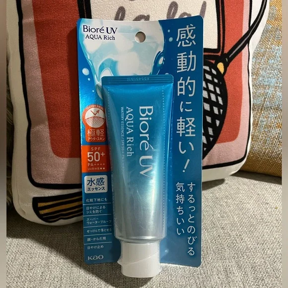 Biore Sunscreen (Trending Sunscreen) - Picture 1 of 2